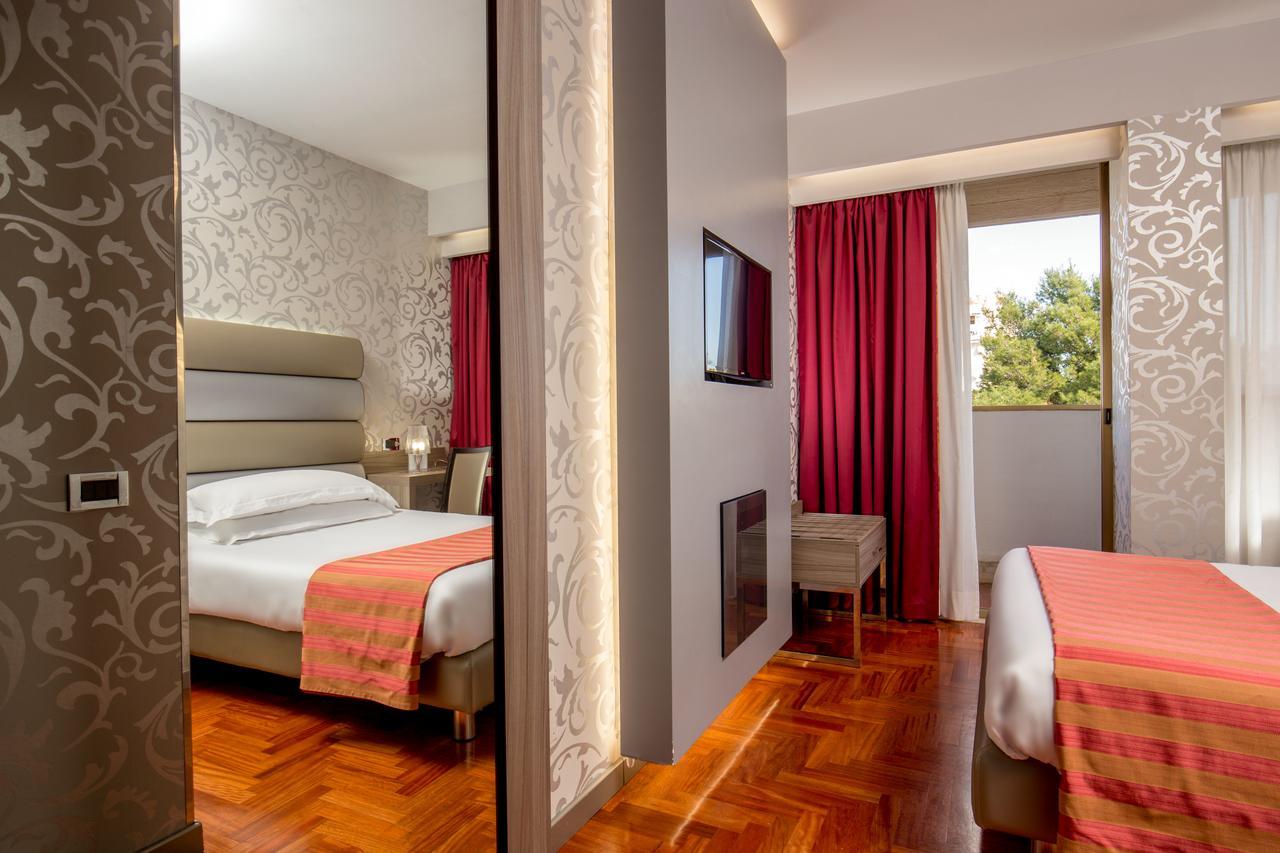 Enea Hotel Pomezia Esterno foto